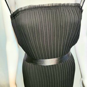 NWT Avenue, Sheer Neck with Pleated Dress. Size: 20, Color: Black